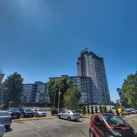 Giraffe By Nights & Smiles Apartman Tuzla
